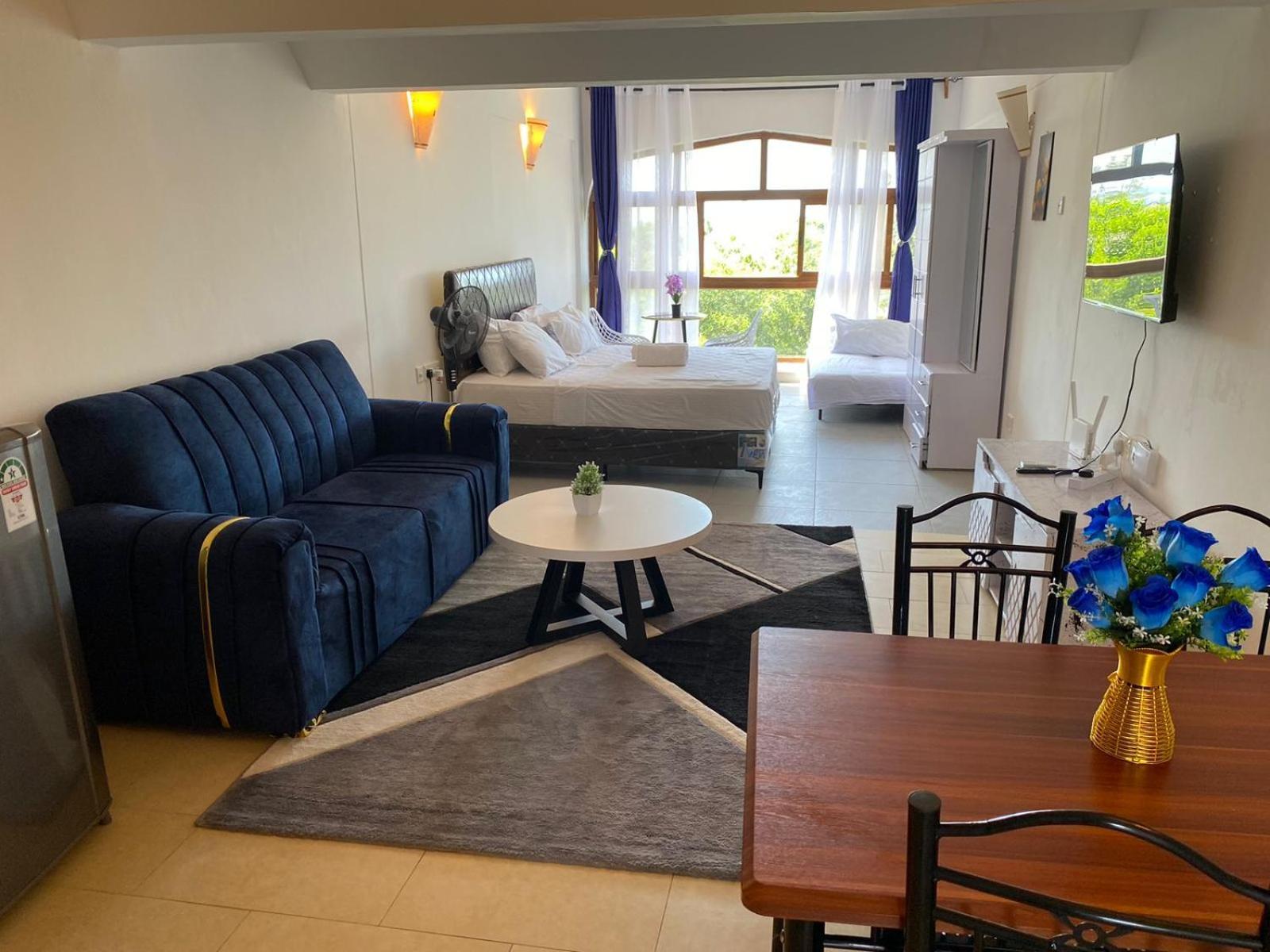 Beachfront Bliss Villa Diani Beach Ngoại thất bức ảnh